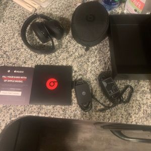 Beats solo 3 wireless